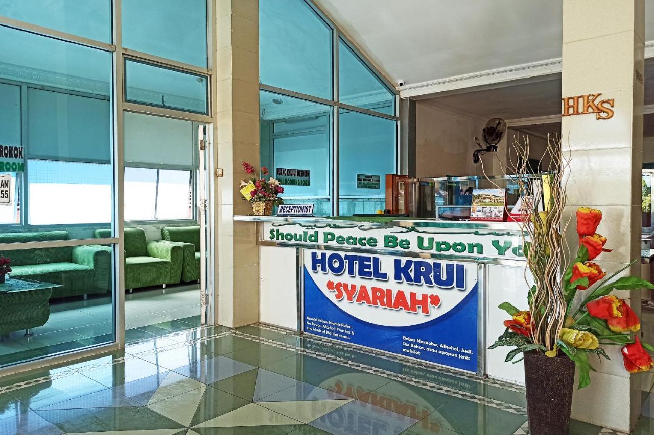 Oyo 2611 Hotel Krui Syariah Dış mekan fotoğraf