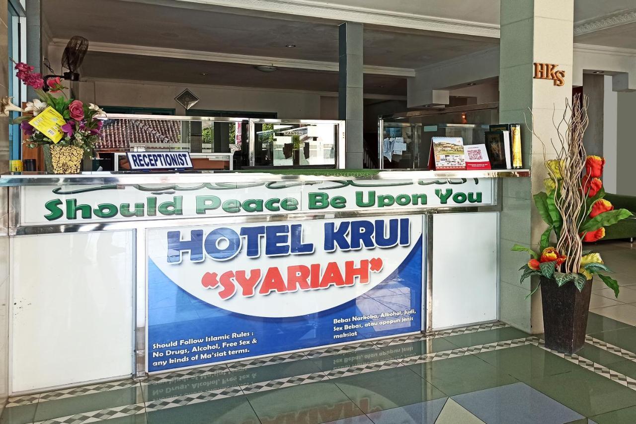 Oyo 2611 Hotel Krui Syariah Dış mekan fotoğraf